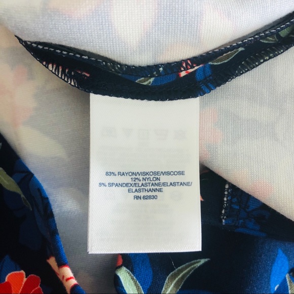 Lands’ End Floral Hawaiian Sheath Dress Sz 4 - Picture 8 of 8